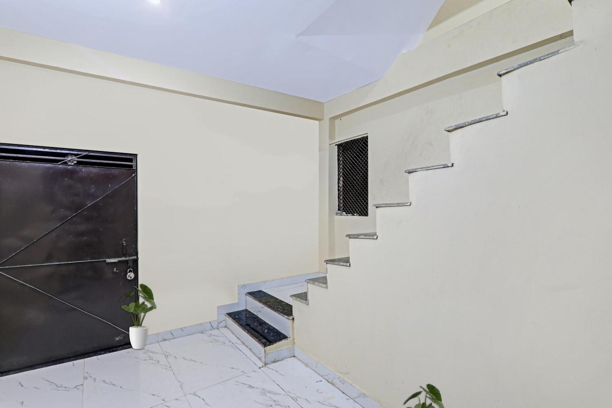 Hotel O Sai Galaxy Hotel & Restaurant Kanpur Exteriör bild